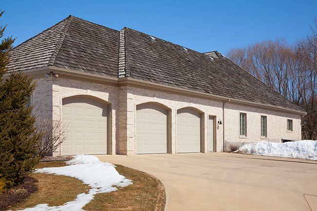 How to Prepare Residential Garage Doors for Winter